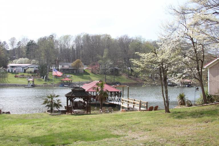 House Lake Norman of Catawba