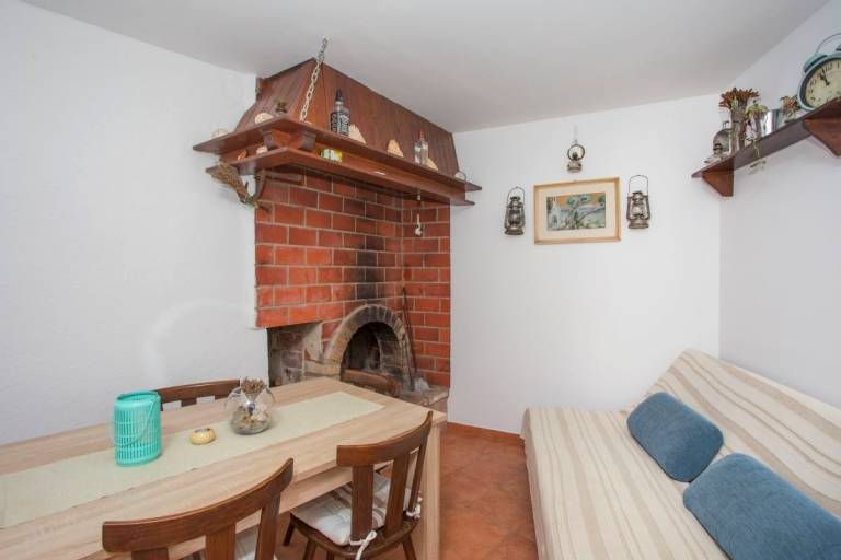 Two bedroom apartment near beach Cove Zaraće, Hvar (A-20924-a) — photo 3