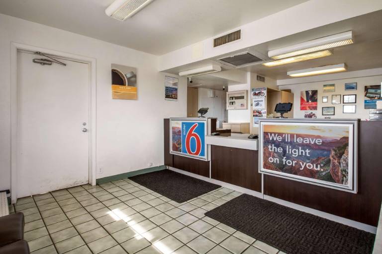 Motel 6 Wendover, UT — photo 2