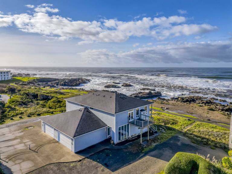 House Yachats