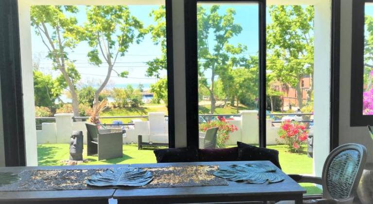 Marseille au bord de l eau