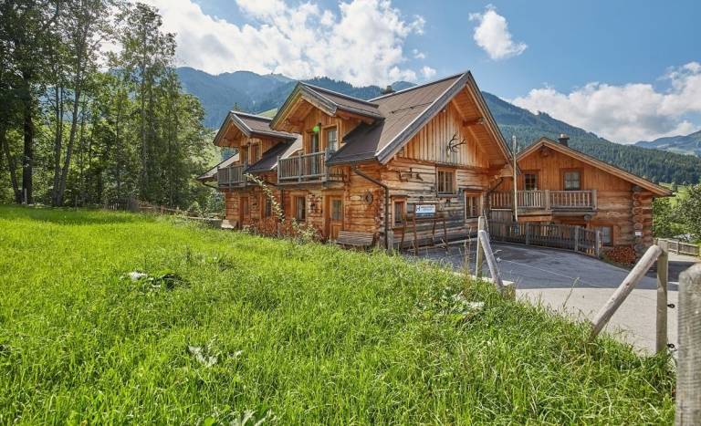 Ferienhaus mit Hund in Saalbach f&uuml;r max. 8 Personen