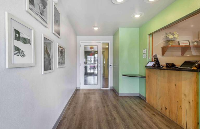 Extended Stay America Select Suites - Laredo — photo 2