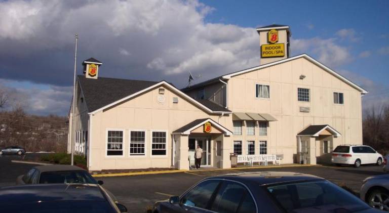 Americas Stay Inn-Leavenworth in Leavenworth, KS