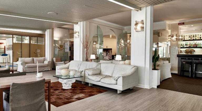 Rouge International Resort — photo 4