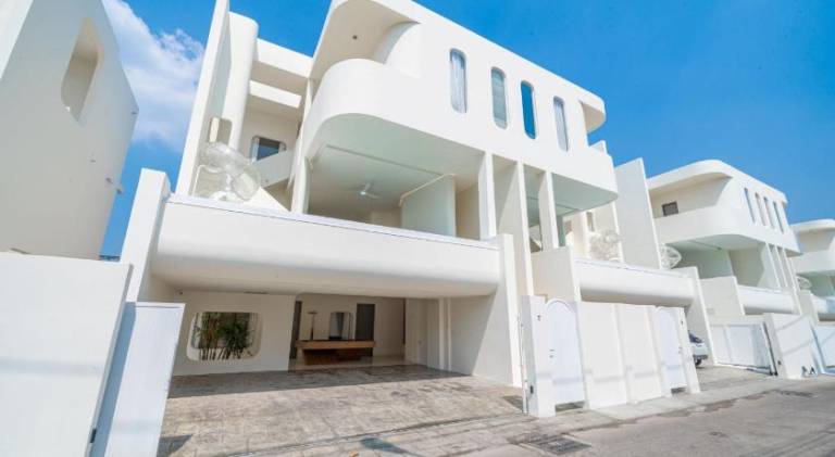Nice villa with BBQ & private pool | Good for workation | Pet-friendly — photo 3
