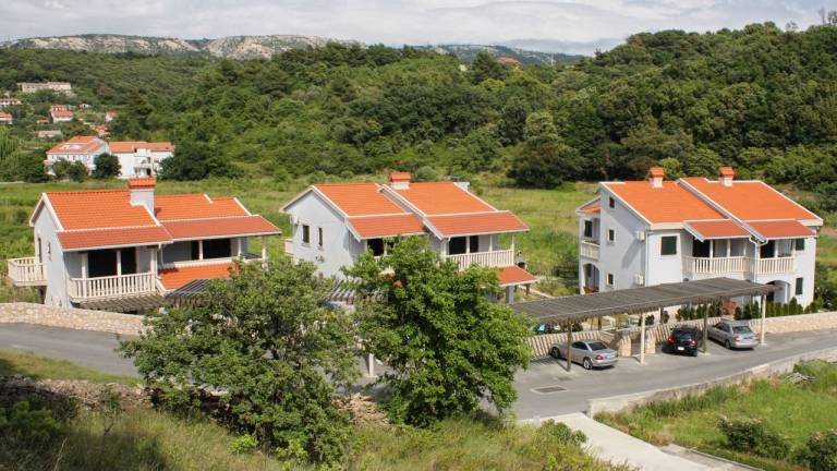 Ferienwohnung  Rab