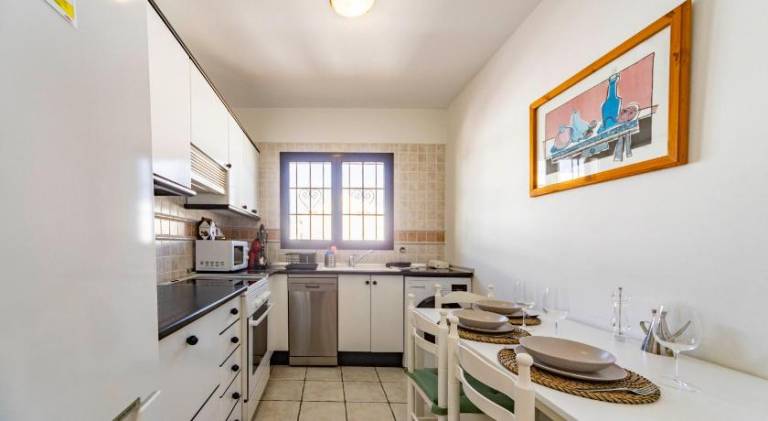 House with barbecue & terrace — photo 4