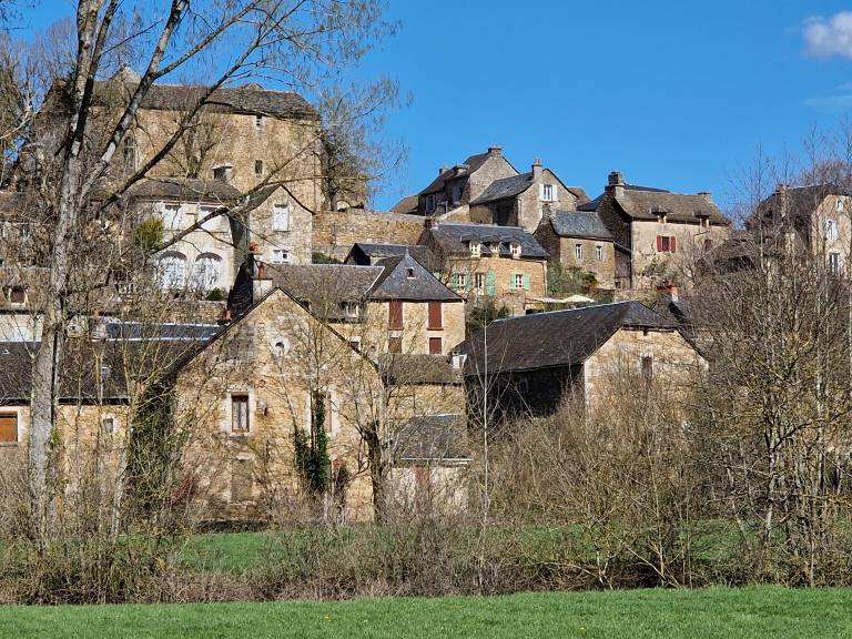 Child-friendly gite with pool, garden & terrace | Garden view | Pets are welcome — photo 2