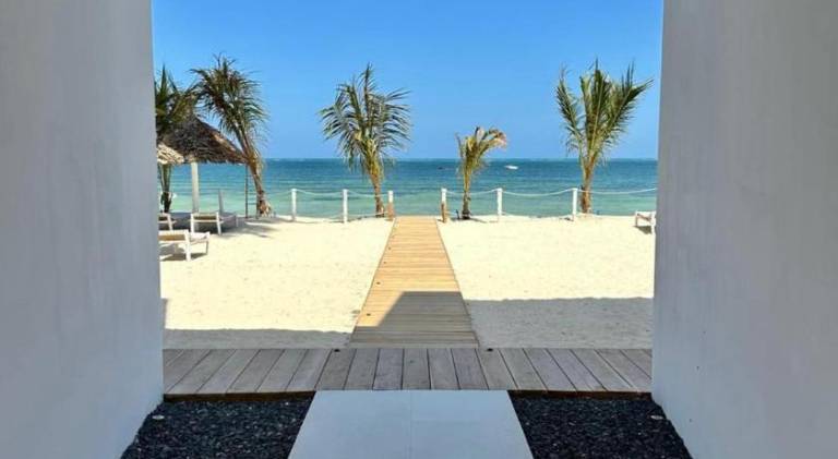 Charming holiday apartment with pool | Next to the beach | Pets are welcome — photo 3