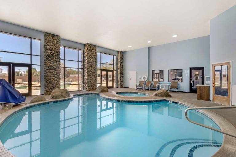 HOLIDAY INN EXPRESS FALLON By IHG — photo 3