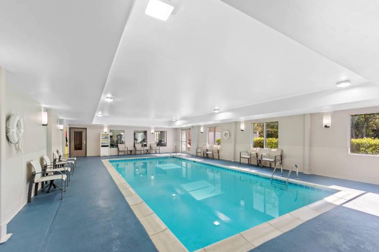 Country Inn & Suites by Radisson, Elizabethtown — photo 3