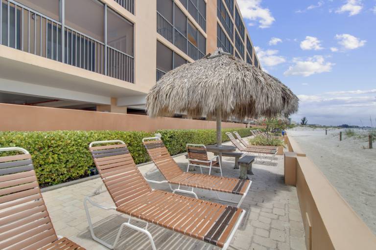 Condo North Redington Beach