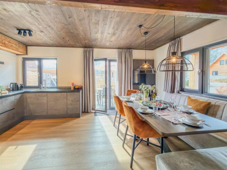 Chalet with sauna & patio — photo 5
