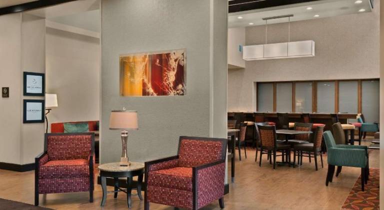 Hampton Inn & Suites Tampa Northwest/Oldsmar — photo 4