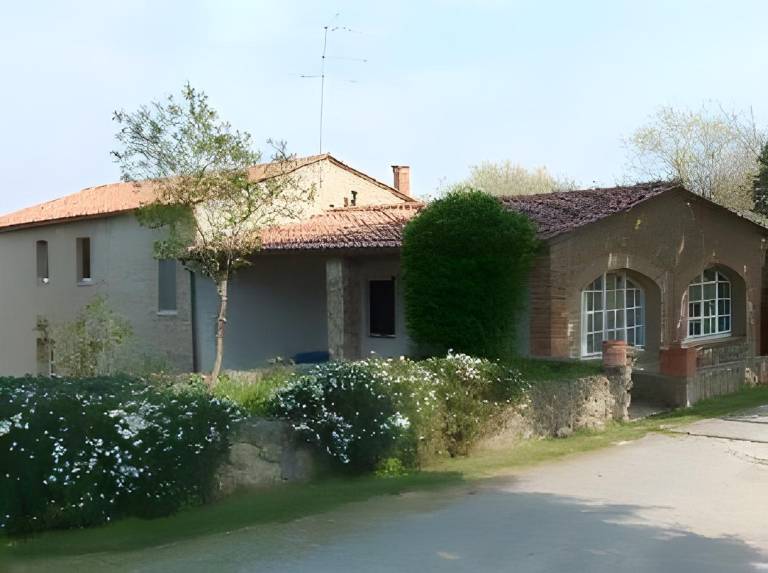 Wonderful farm with yard, patio & grill | Pet-friendly in Siena