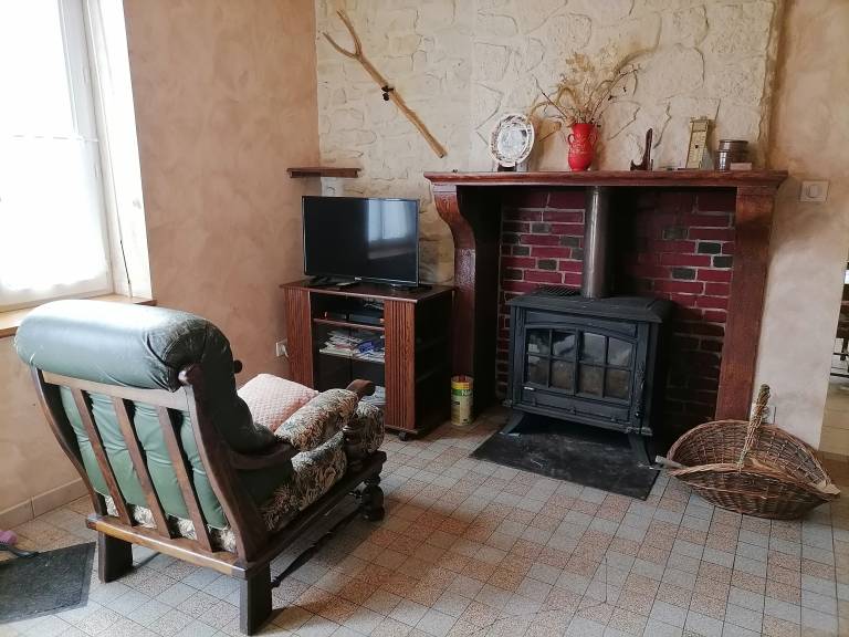 House with patio, garden & barbecue in Bourges