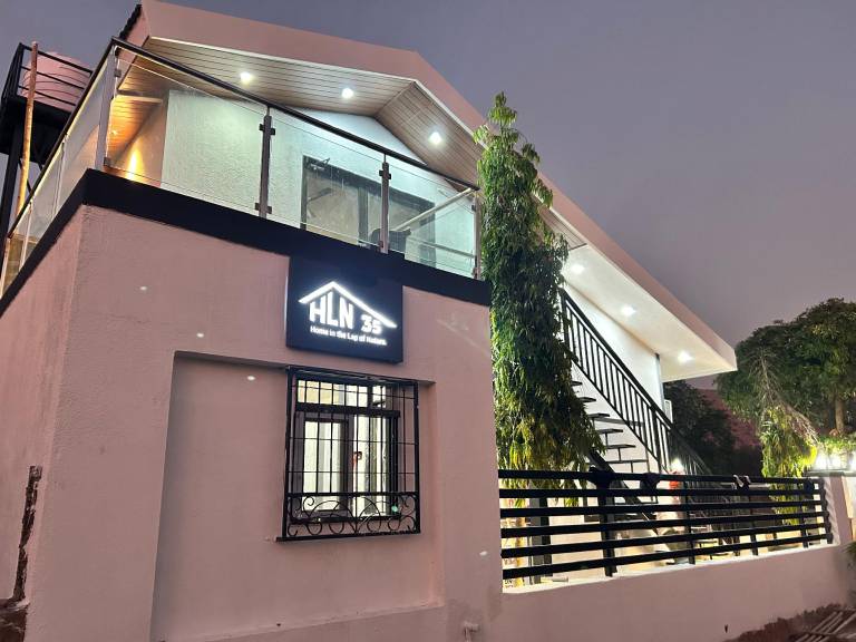 Bungalow with garden & pool | Suitable for remote work in Igatpuri