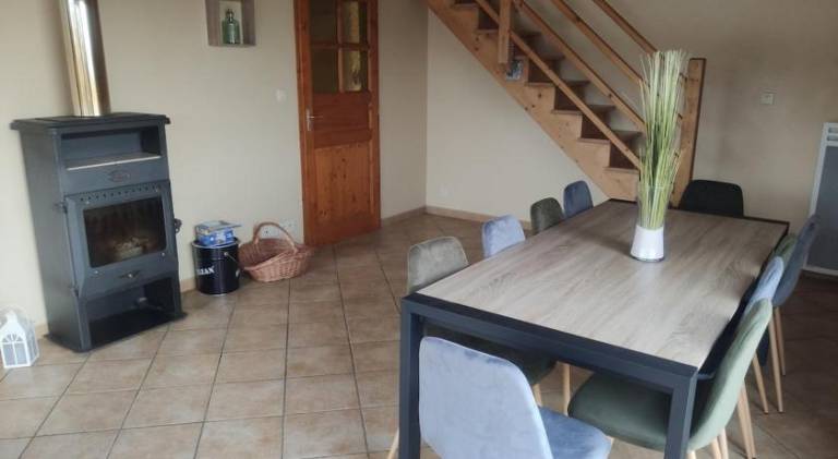 Fully equipped ample vacation home with terrace, private pool & BBQ | Pet-friendly — photo 5