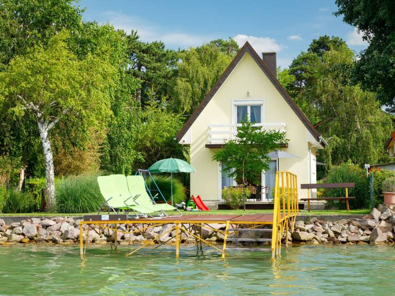 Dom  Balatonlelle