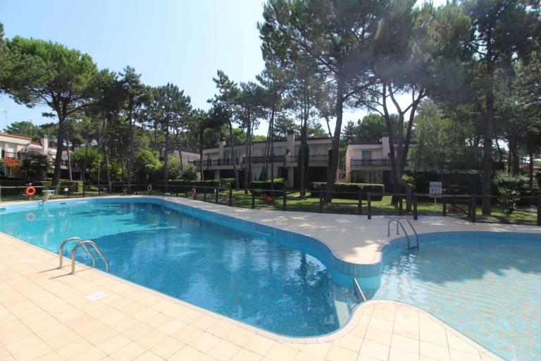 Charming holiday apartment with patio, garden & pool | Beach nearby | Pets allowed in Udine