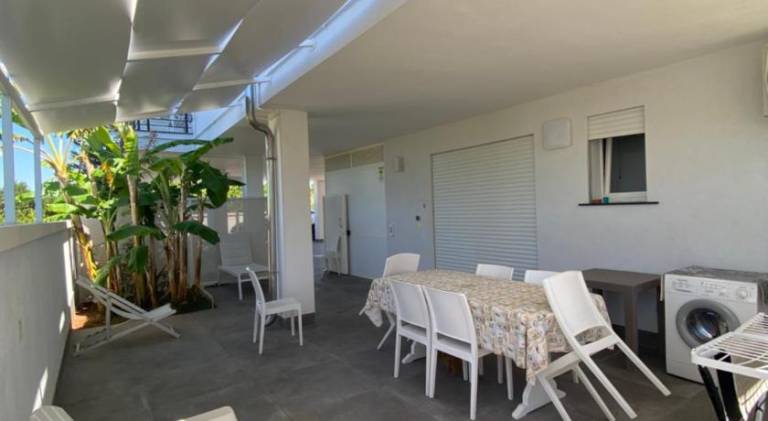 Apartment with yard, BBQ & patio | Close to the beach | Pets are welcome — photo 4
