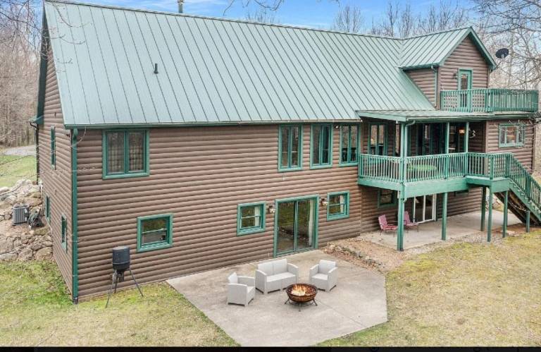 Lodge Lawrence