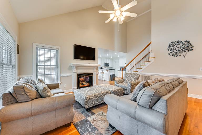 9 Mi to Dtwn: Greenville Home w/ Screened Patio! — photo 3