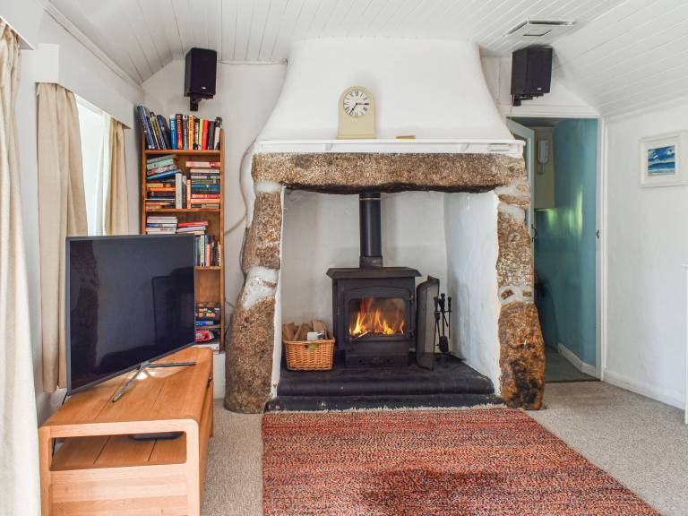 Cottage with private pool, garden & jacuzzi | Sea view — photo 5