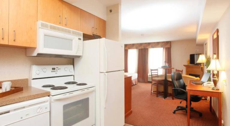 Stonebridge Hotel Dawson Creek — photo 4
