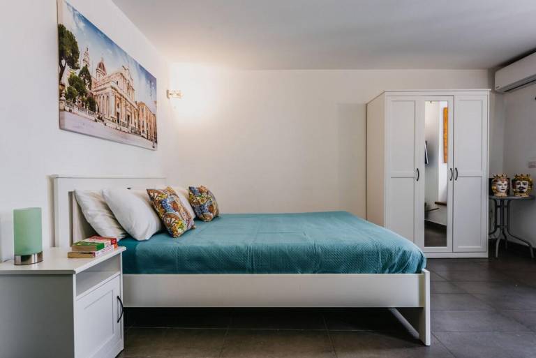 House | Near Catania Cathedral | Good for workation in Catania