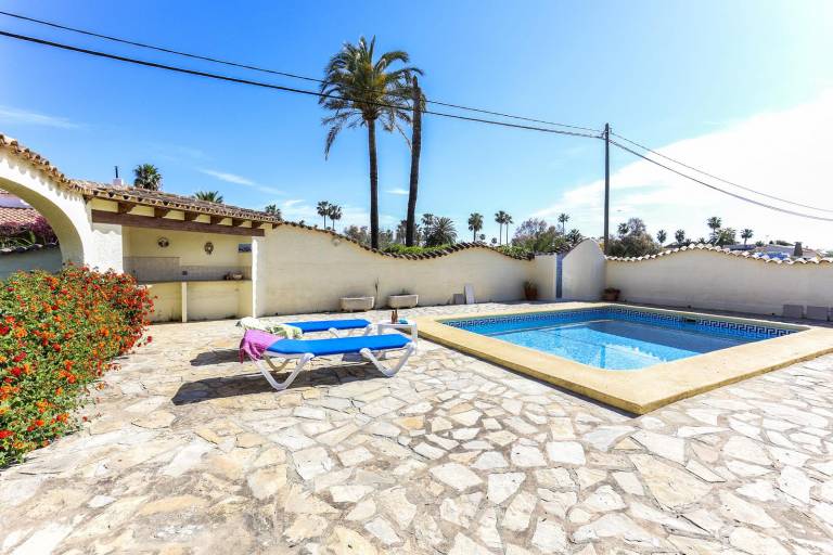 Wonderful villa with private pool, yard & barbecue | Beach nearby | Pet-friendly — photo 3