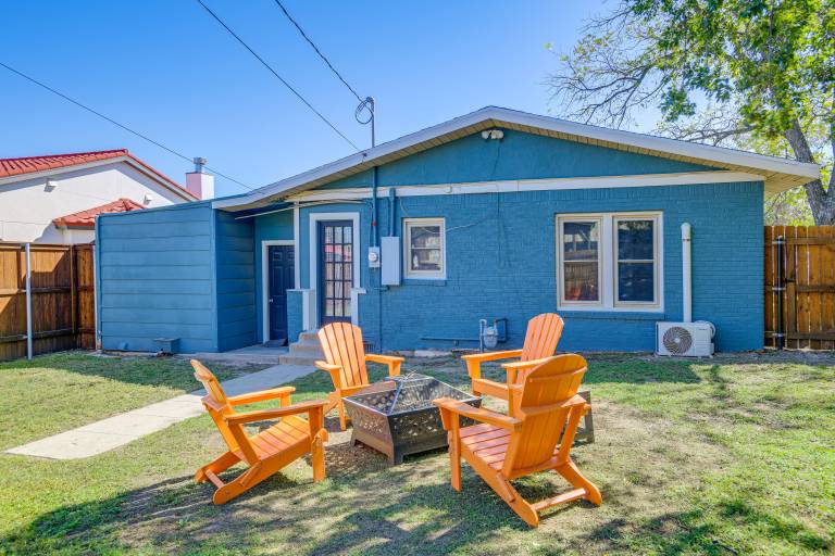 Fire Pit & Small-Town Charm: San Angelo Getaway! — photo 2