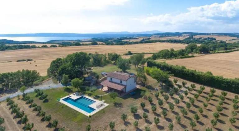 Big villa with pool | Pets are welcome in Viterbo