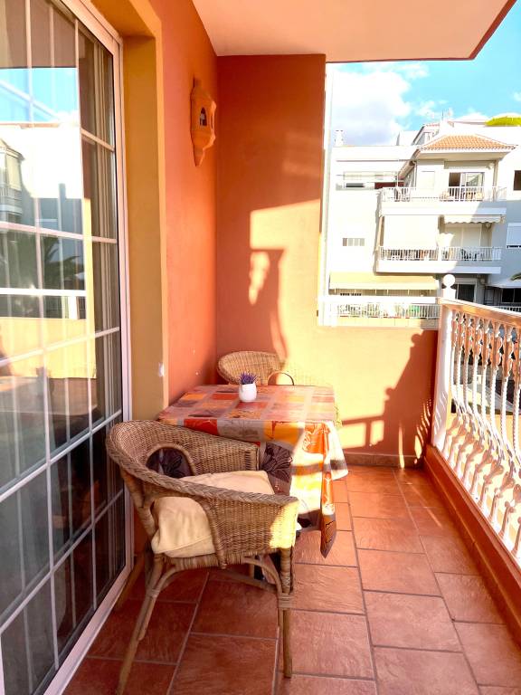 Rental apartment with terrace & fast internet | City view | Good for workation — photo 2