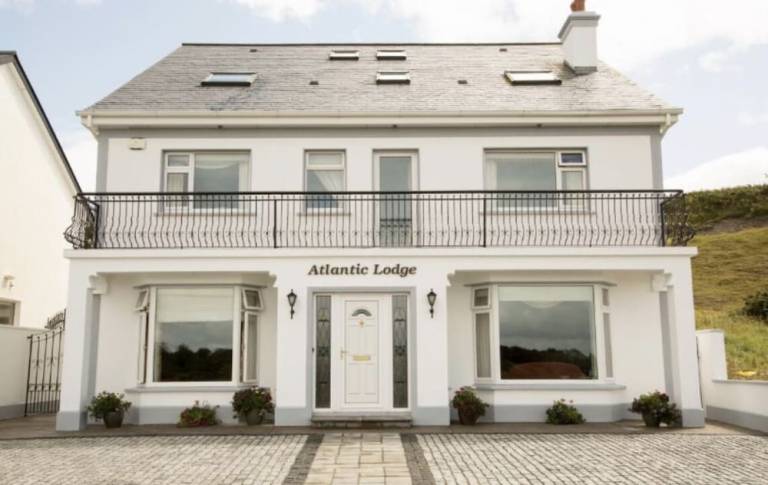Accommodation Knocknacarra