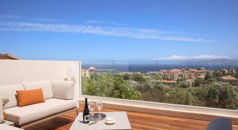 Casa Corborio, villa duplex L'Ile-Rousse, 3 suites, sea view, parking — photo 3