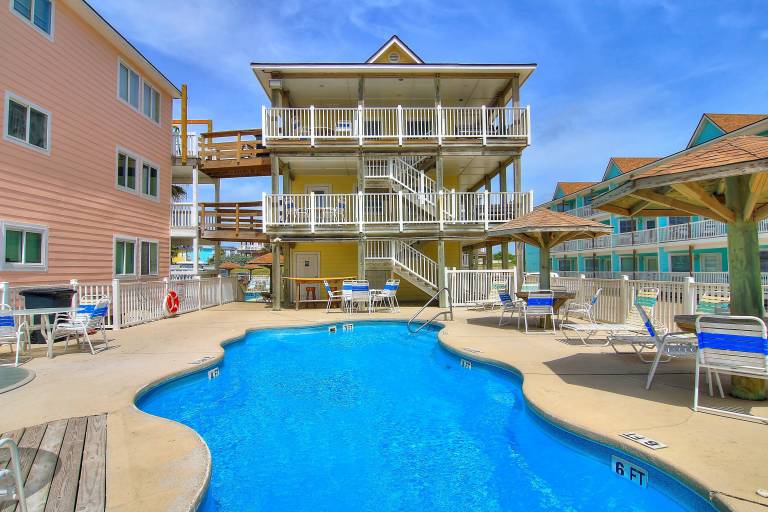 Beachgate CondoSuites and Oceanfront Resort in Port Aransas, TX