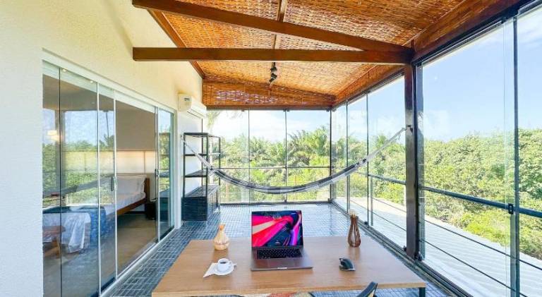 House with pool | Pets are welcome — photo 3