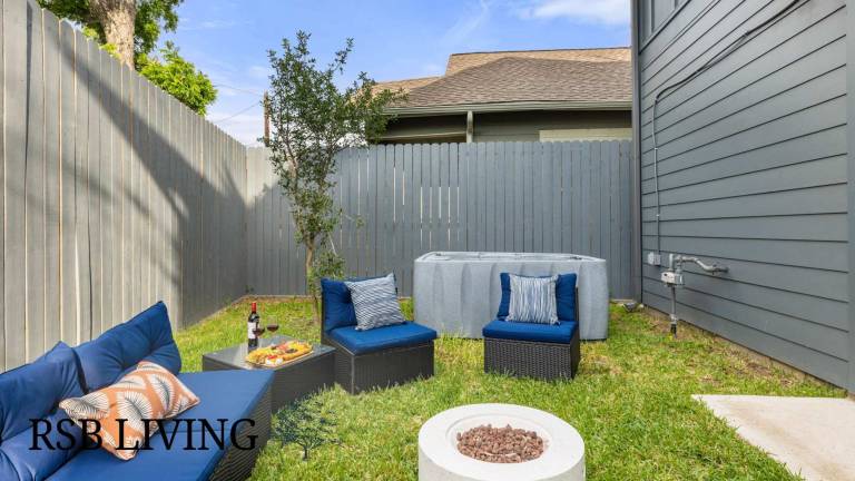 Modern 3BR 2 5BA Home Just Completed with Hot Tub