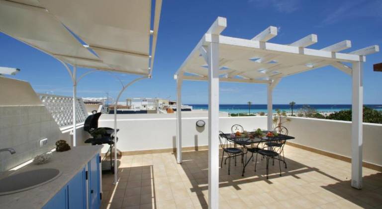 Beautiful apartment with BBQ & patio | Next to the beach | Pet-friendly — photo 5