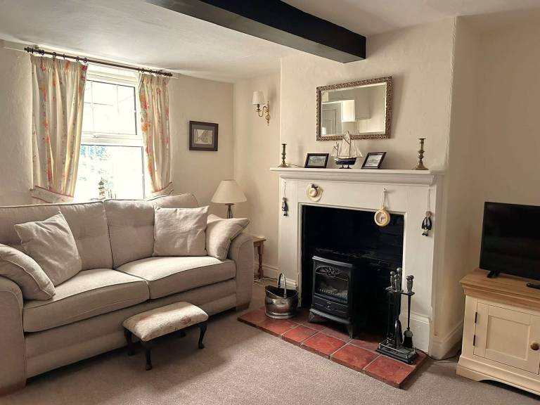 Cottage with 2 rooms for 4 persons — photo 4