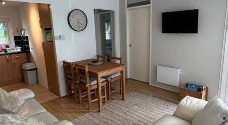Lovely chalet with pool | Dogs allowed — photo 2