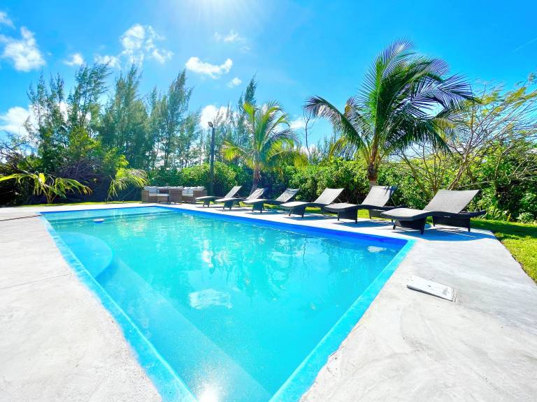 House Treasure Cay