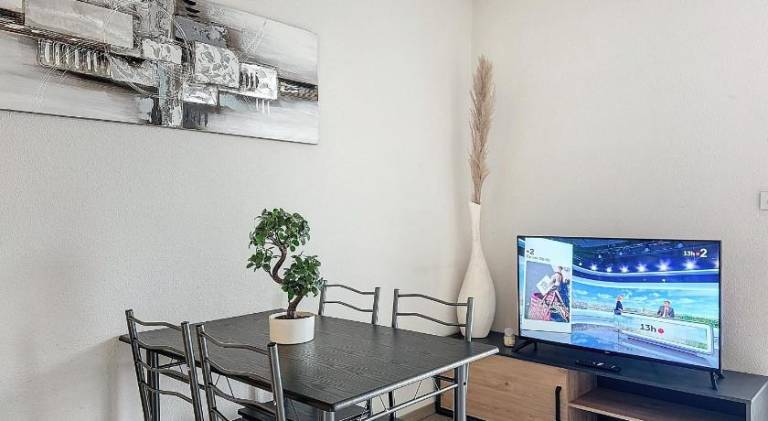 Apartment with 1 room for 4 persons — photo 2