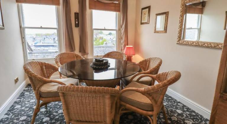 Holiday apartment with 3 rooms for 6 persons — photo 4