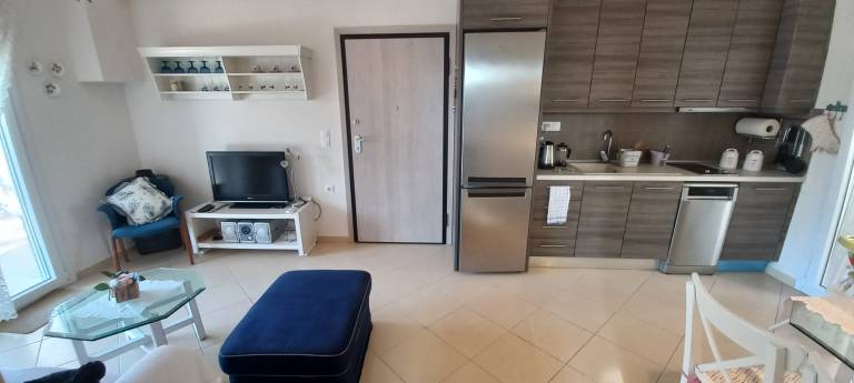 Family-friendly charming apartment with terrace, barbecue & garden | Garden view | Beach nearby | Pets are welcome — photo 5