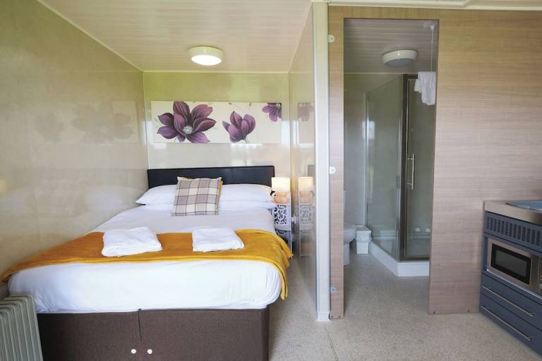 Cabin  The Mumbles