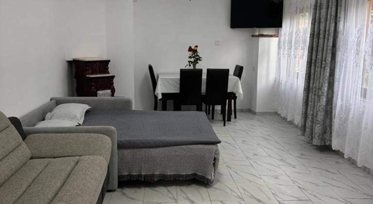 House with 2 rooms for 6 persons in Sibiu