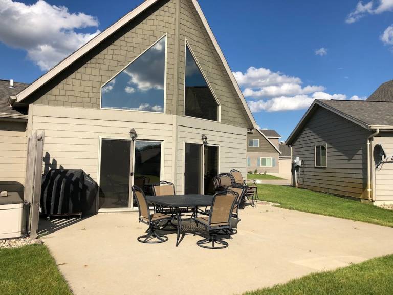 Cabin  Spirit Lake